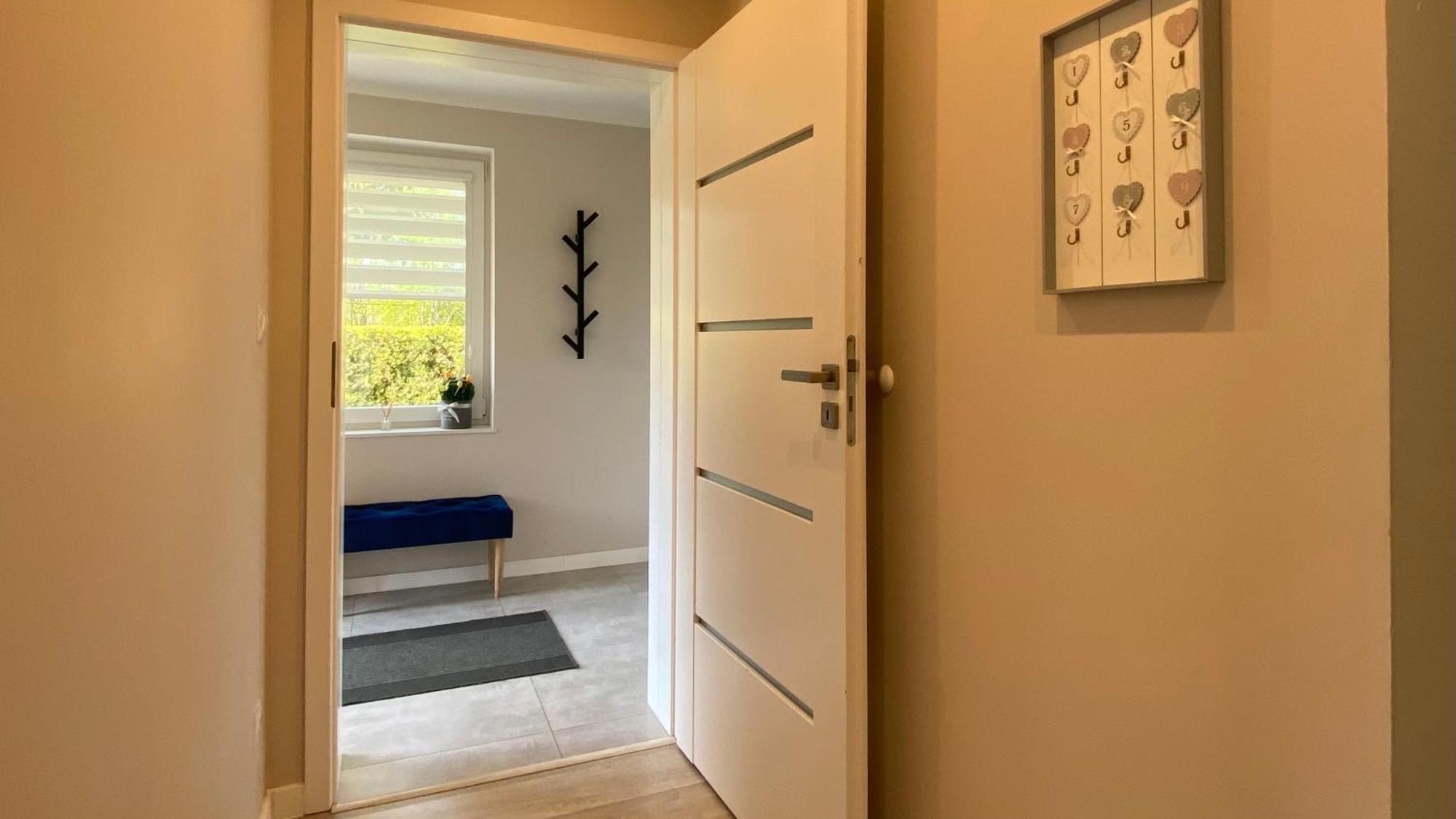 Apartamenty Fredry 莱斯科 外观 照片
